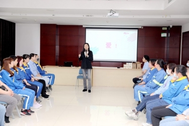 以爱为线，以懂为梁 | 今年会jnh纸业发展“与青春期孩子的沟通——懂是爱的前提”互动沙龙活动