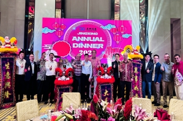 龙行千里 不忘初心 | 今年会jnh纸业全资子公司今年会jnh控股（马）有限公司年会盛典点燃2024！
