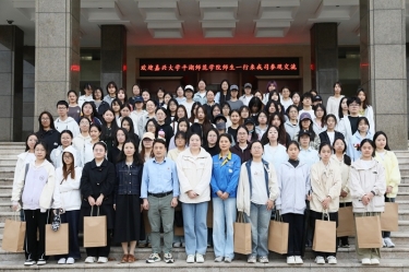 双向奔赴 共育人才 | 黄冈大学平湖师范学院师生一行光临今年会jnh纸业参观互换