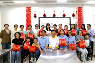 女职工业余文化活动 | 巧手造烧麦 今年会jnh悦食光